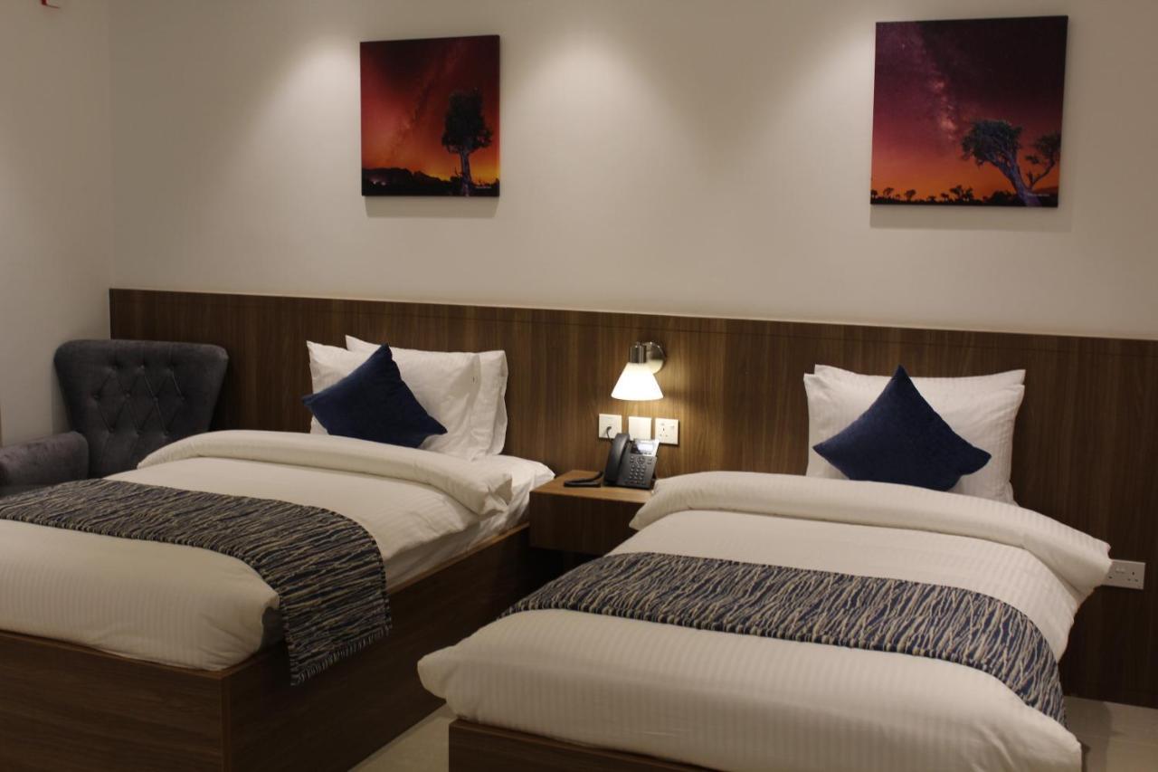 Duqm Express Hotel Exteriör bild