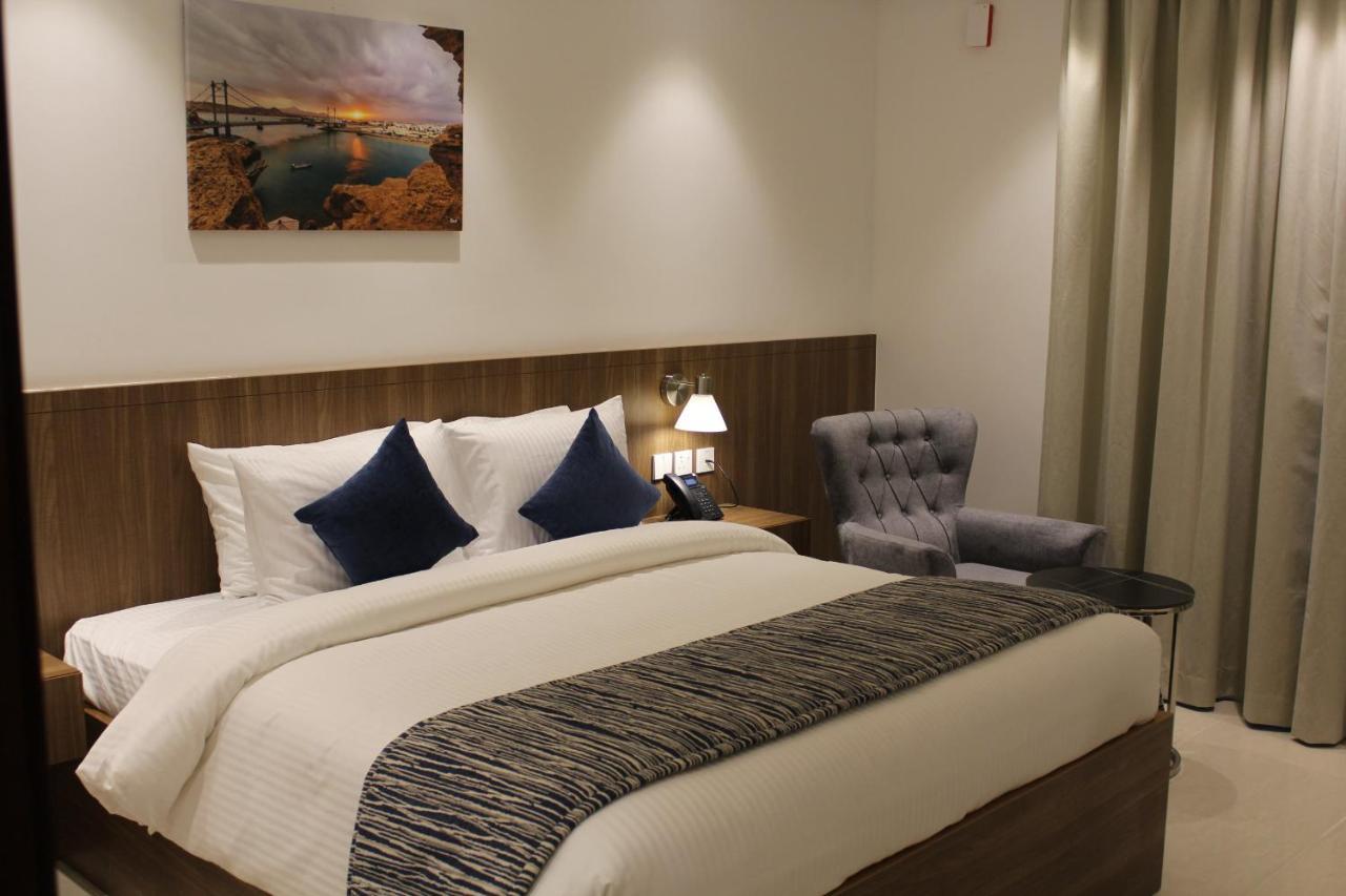 Duqm Express Hotel Exteriör bild